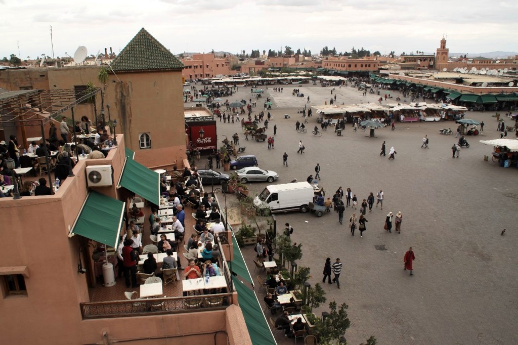 Djema el fna - der Platz in Marrakesch